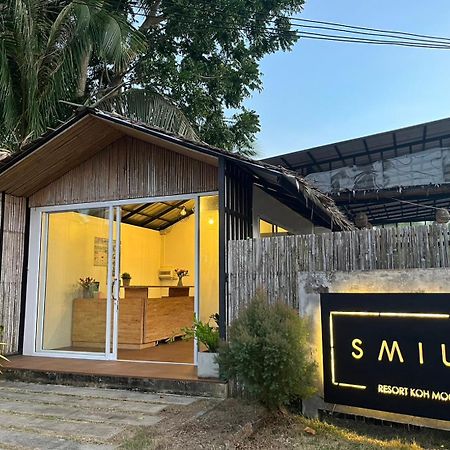 Smile Resort Ko Mook Eksteriør bilde